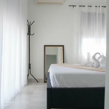 Penthouse Walking Distance To The Beach Appartamento