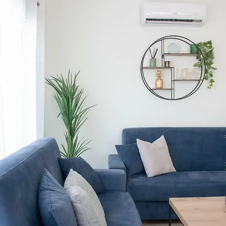 Penthouse Walking Distance To The Beach Appartamento