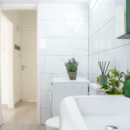 Penthouse Walking Distance To The Beach Appartamento *