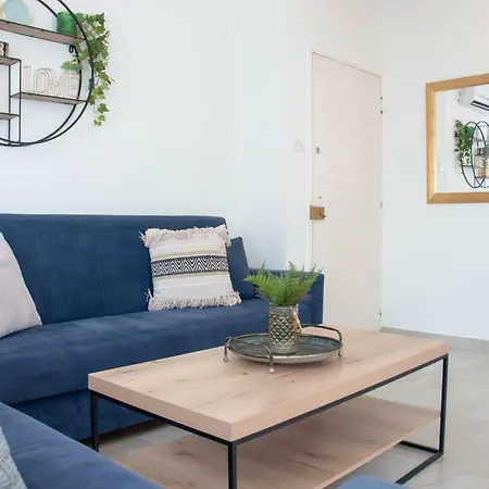 Penthouse Walking Distance To The Beach Appartamento *